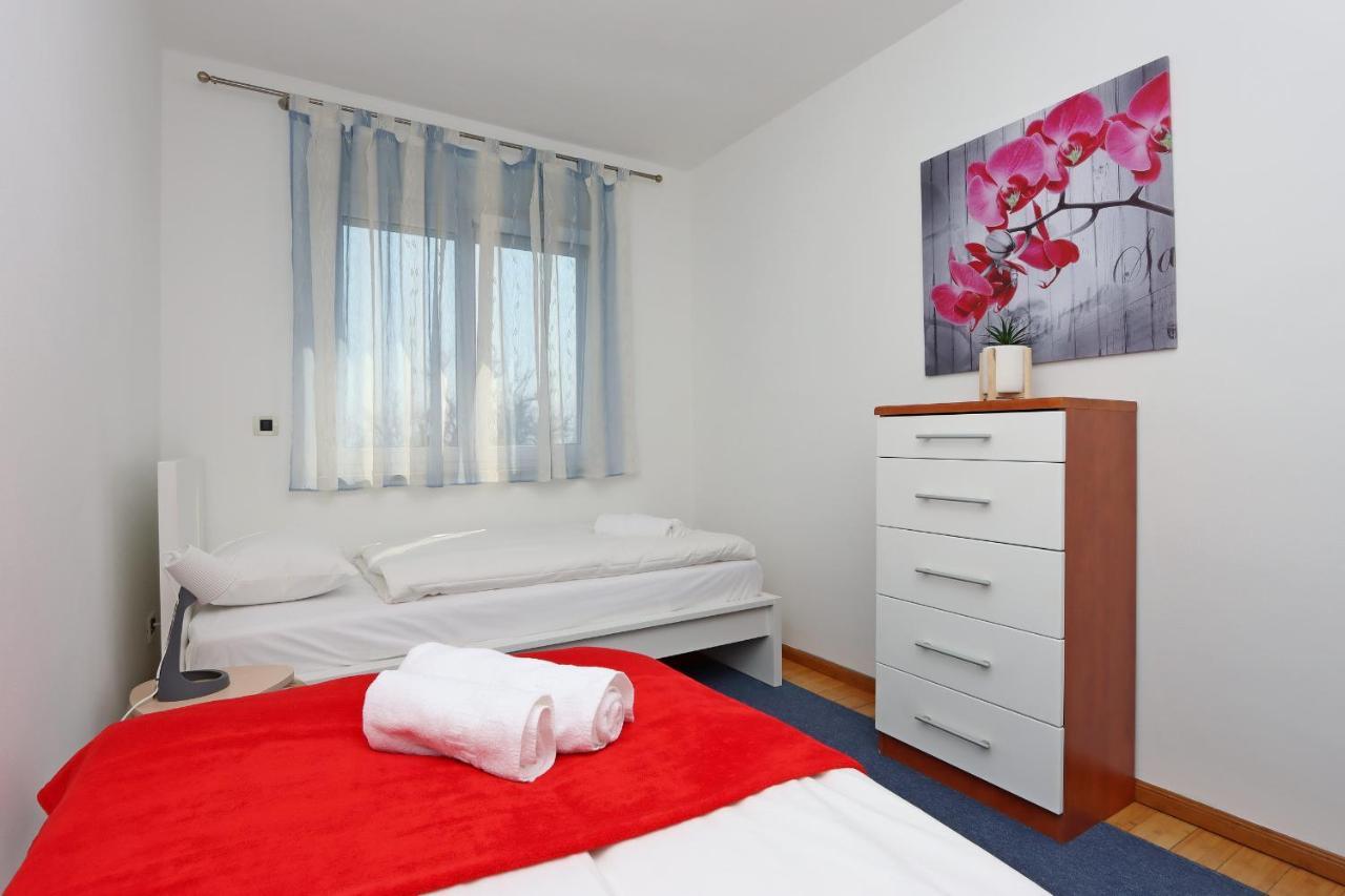 Starry Night - Smart Tv, Extra Big Bed, Big Bathtub, Private Parking, Sea View, Wifi, 2Bedrooms Volosko Exterior foto