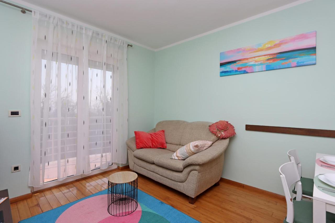 Starry Night - Smart Tv, Extra Big Bed, Big Bathtub, Private Parking, Sea View, Wifi, 2Bedrooms Volosko Exterior foto